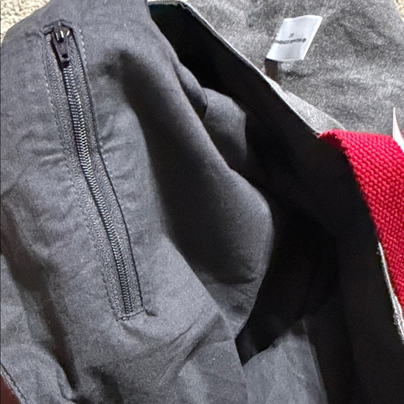 BNWT Hallmark Gray and Red Tote Bag - Picture 5 of 5